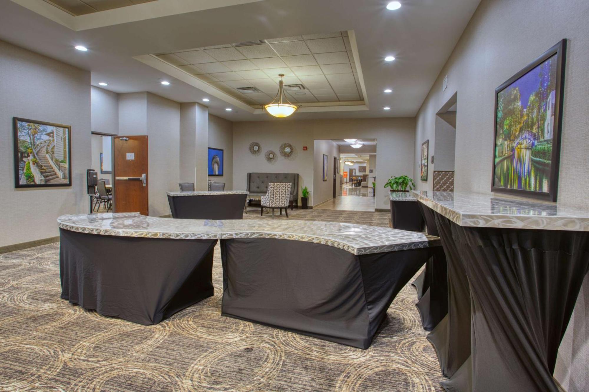 Drury Inn&suites Near La Cantera Hotel 3*