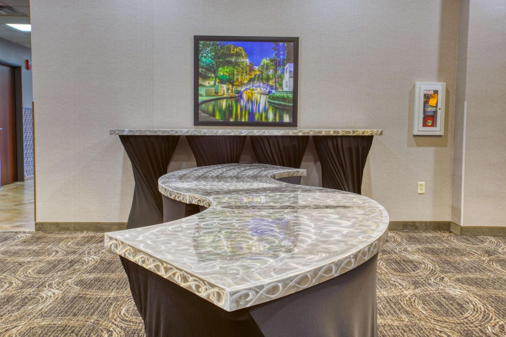 Drury Inn&suites Near La Cantera Hotel San Antonio