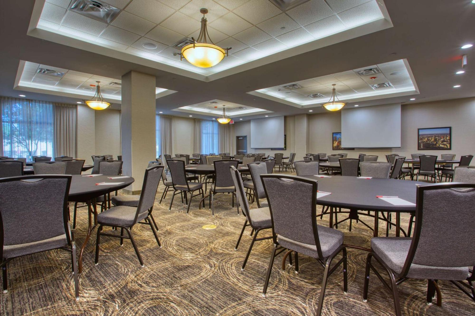 Drury Inn&suites Near La Cantera 3*