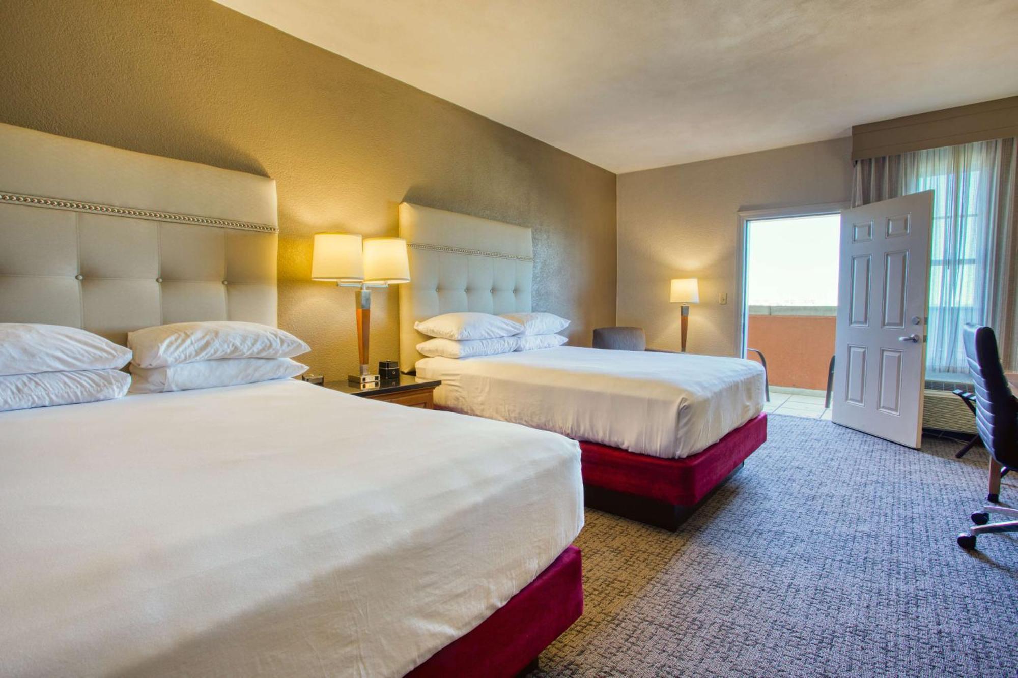 Hotel Drury Inn&suites Near La Cantera 3*