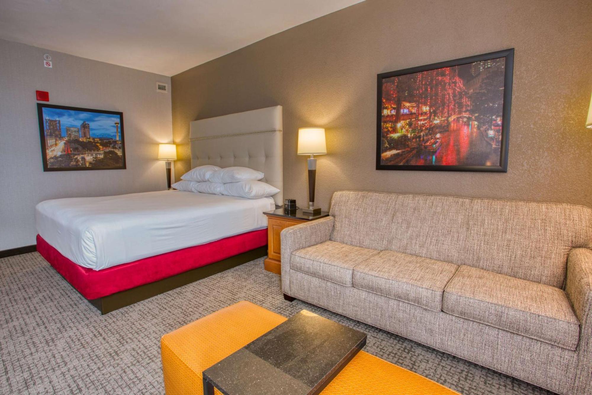Drury Inn&suites Near La Cantera Hotel 3*
