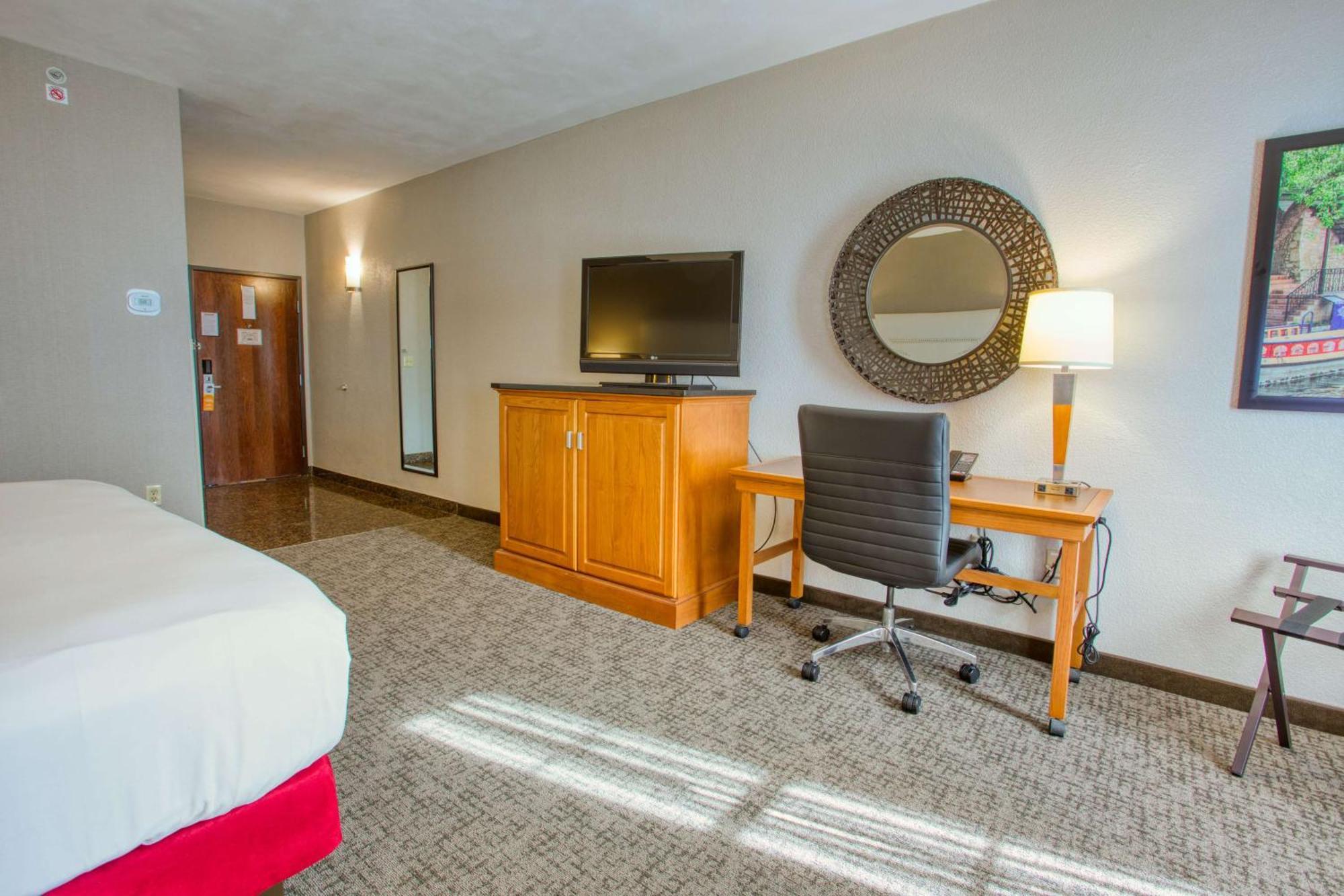 Hotel Drury Inn&suites Near La Cantera 3*